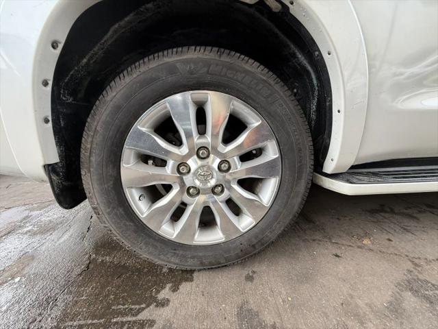 2011 Toyota Sequoia Platinum 5.7L V8