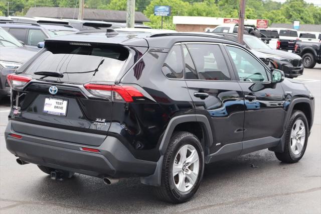 2020 Toyota RAV4 Hybrid XLE