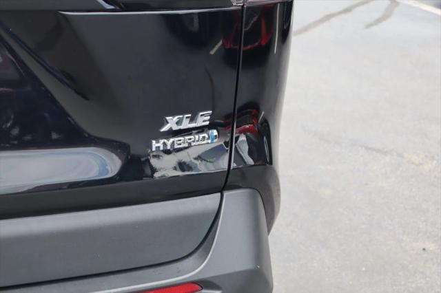 2020 Toyota RAV4 Hybrid XLE