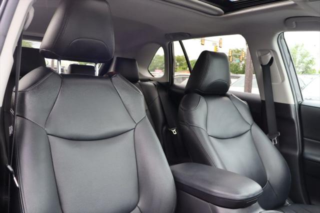 2020 Toyota RAV4 Hybrid XLE