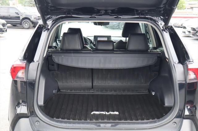 2020 Toyota RAV4 Hybrid XLE