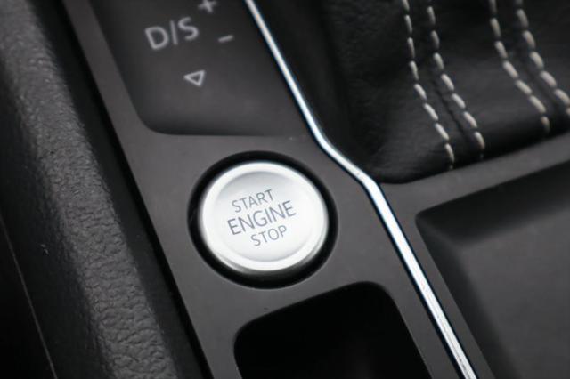 2021 Volkswagen Atlas 3.6L V6 SE w/Technology R-Line