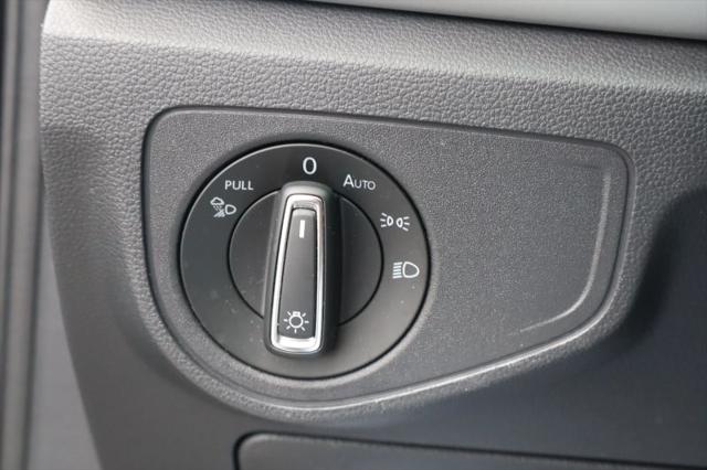2021 Volkswagen Atlas 3.6L V6 SE w/Technology R-Line