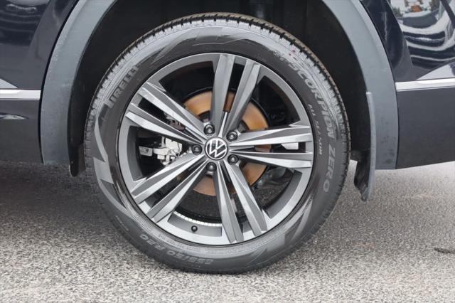 2021 Volkswagen Atlas 3.6L V6 SE w/Technology R-Line