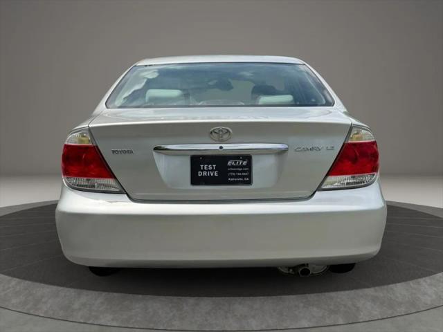 2005 Toyota Camry LE