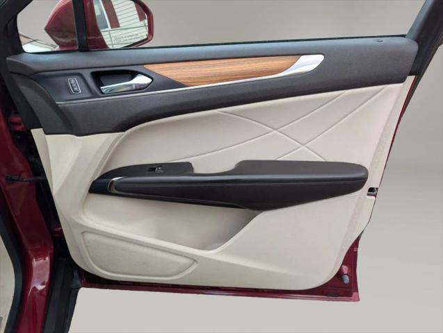2015 Lincoln MKC Base