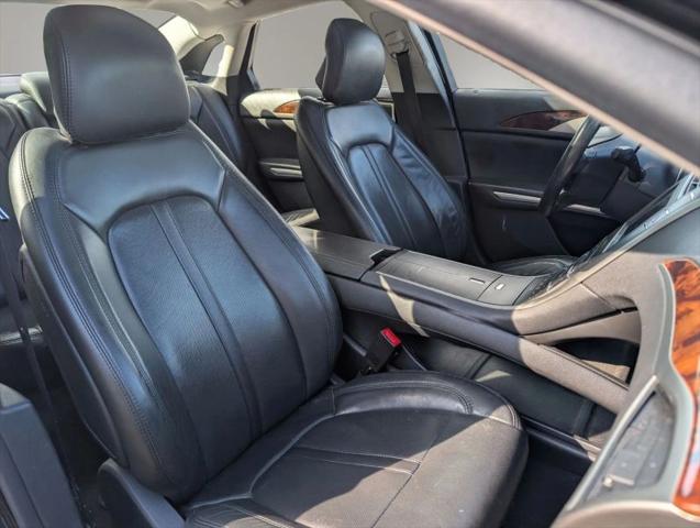 2014 Lincoln MKZ Hybrid Base