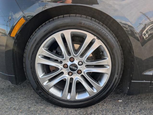 2014 Lincoln MKZ Hybrid Base