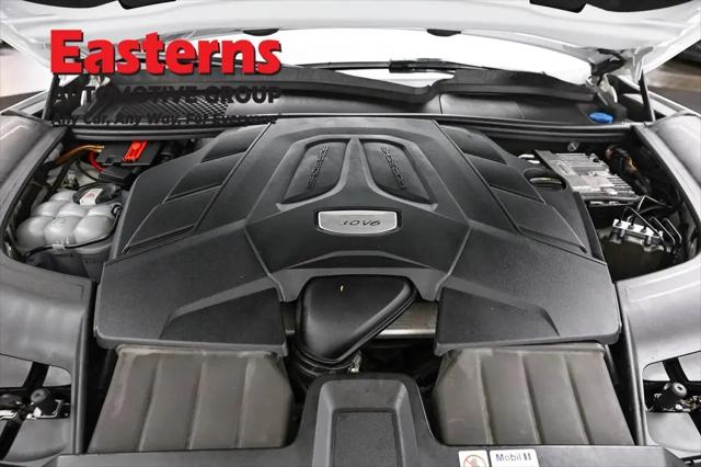 2023 Porsche Cayenne Platinum Edition