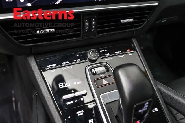 2023 Porsche Cayenne Platinum Edition