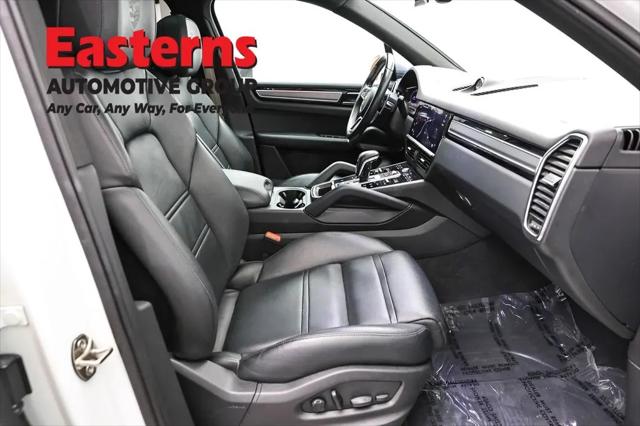2023 Porsche Cayenne Platinum Edition