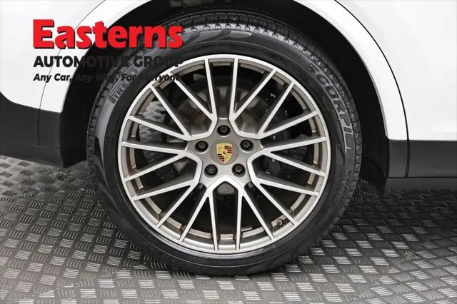 2023 Porsche Cayenne Platinum Edition