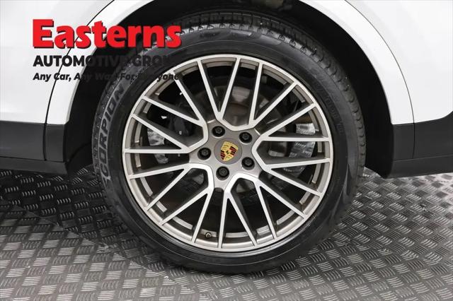 2023 Porsche Cayenne Platinum Edition
