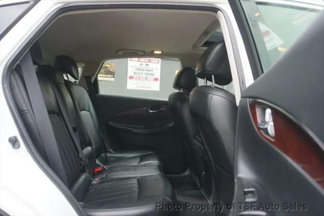 2017 INFINITI QX50 Base