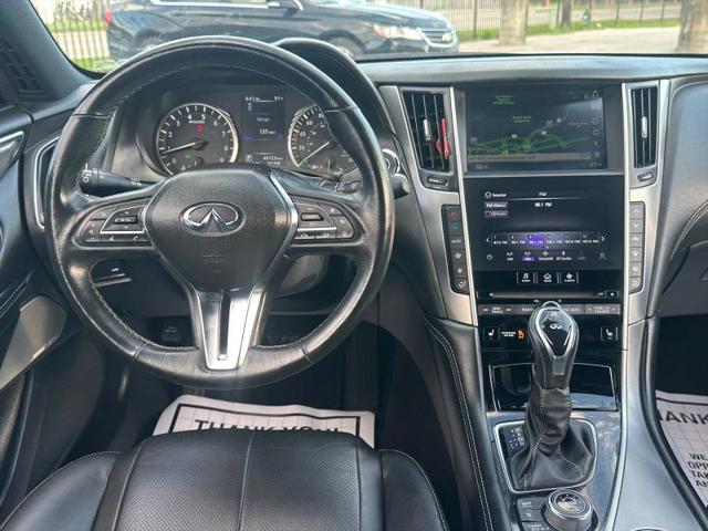 2022 INFINITI Q60 LUXE