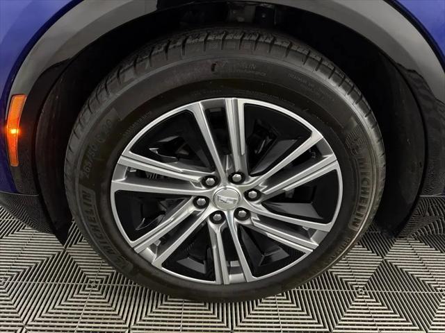 2024 Cadillac iQ Luxury w/1SD
