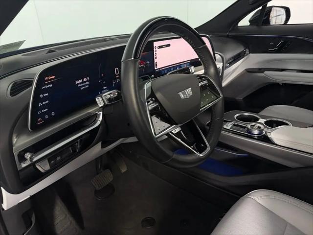 2024 Cadillac iQ Luxury w/1SD