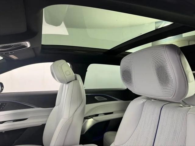 2024 Cadillac iQ Luxury w/1SD