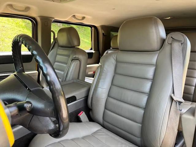2004 HUMMER H2 Base