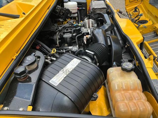 2004 HUMMER H2 Base