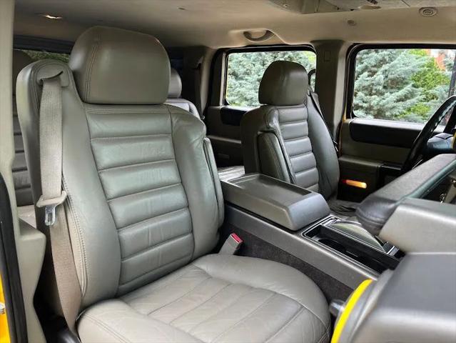 2004 HUMMER H2 Base