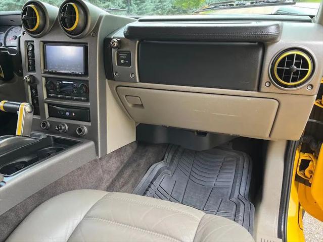 2004 HUMMER H2 Base