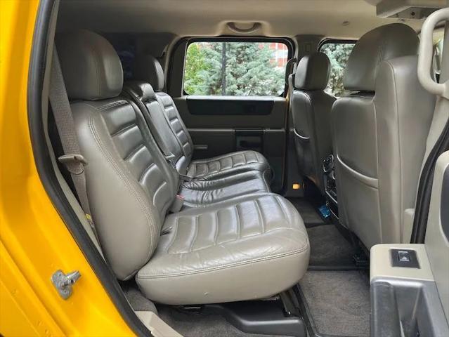 2004 HUMMER H2 Base