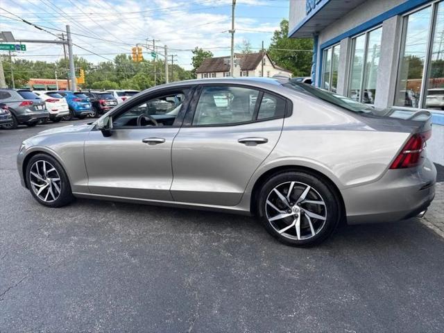2019 Volvo S60 T6 Momentum