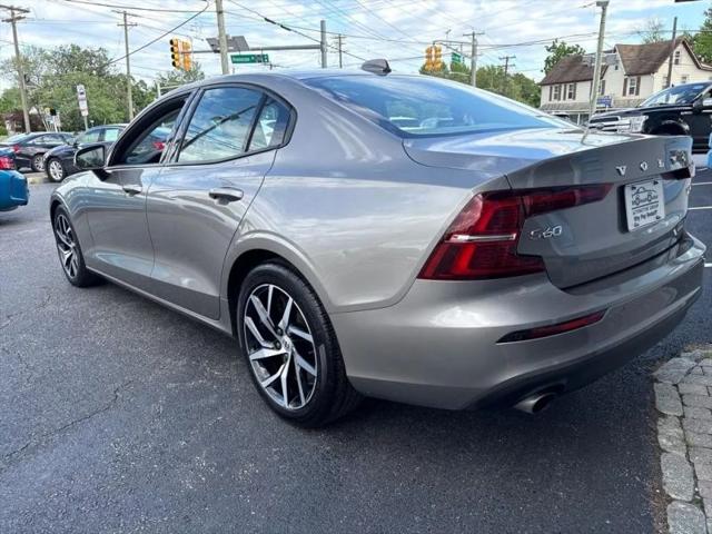 2019 Volvo S60 T6 Momentum