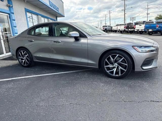 2019 Volvo S60 T6 Momentum