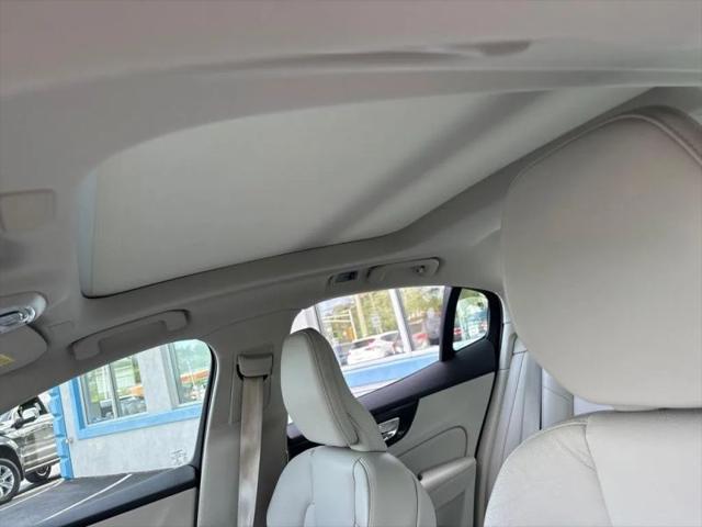 2019 Volvo S60 T6 Momentum
