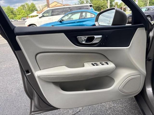 2019 Volvo S60 T6 Momentum