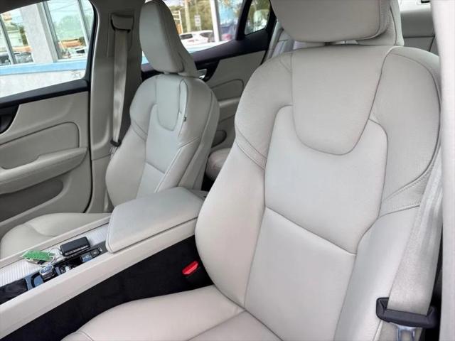 2019 Volvo S60 T6 Momentum
