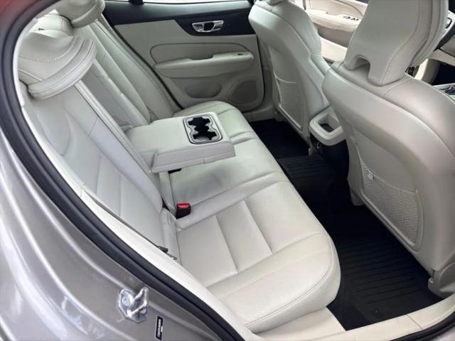 2019 Volvo S60 T6 Momentum