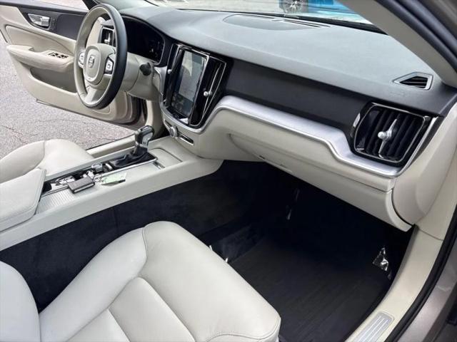 2019 Volvo S60 T6 Momentum
