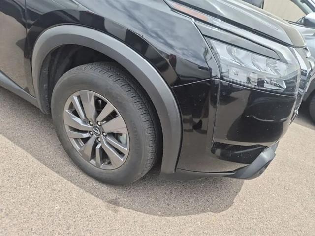 2025 Nissan Pathfinder SV FWD