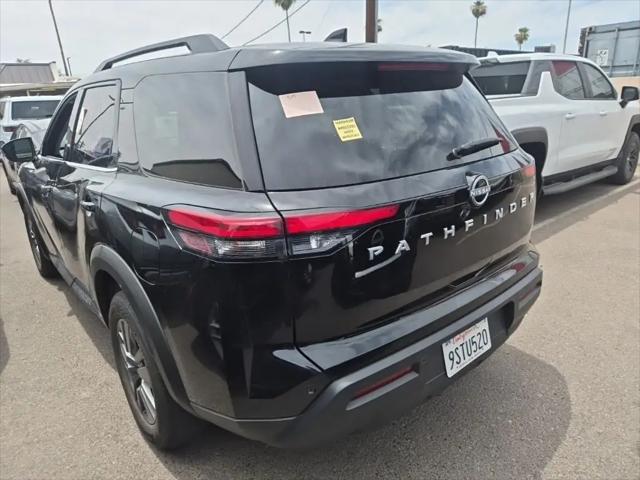 2025 Nissan Pathfinder SV FWD