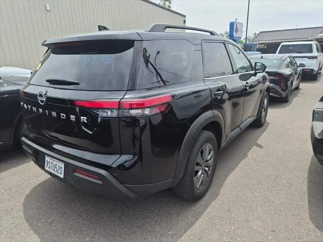 2025 Nissan Pathfinder SV FWD