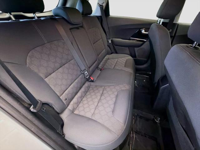 2022 Kia Niro LXS