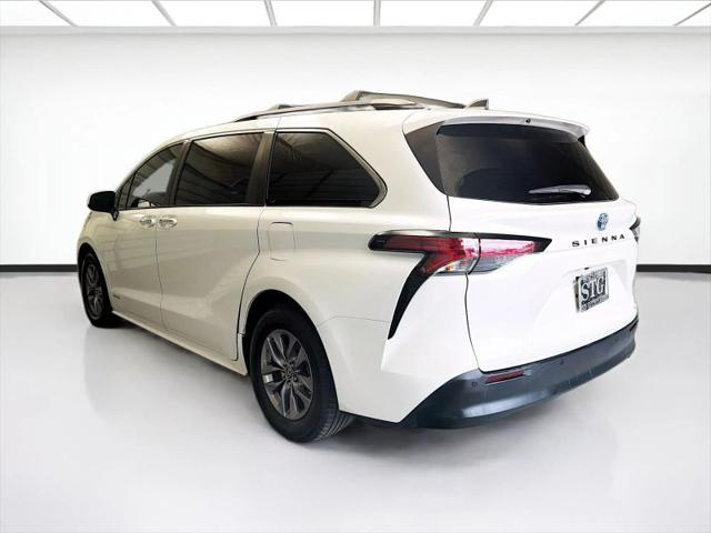 2021 Toyota Sienna XLE