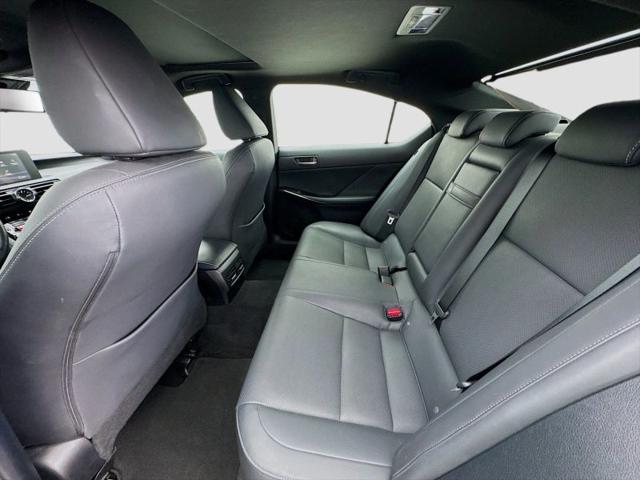 2023 Lexus IS 300 300