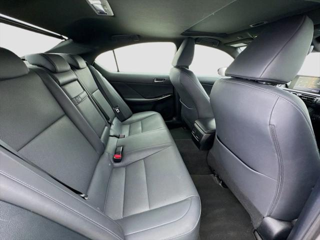 2023 Lexus IS 300 300