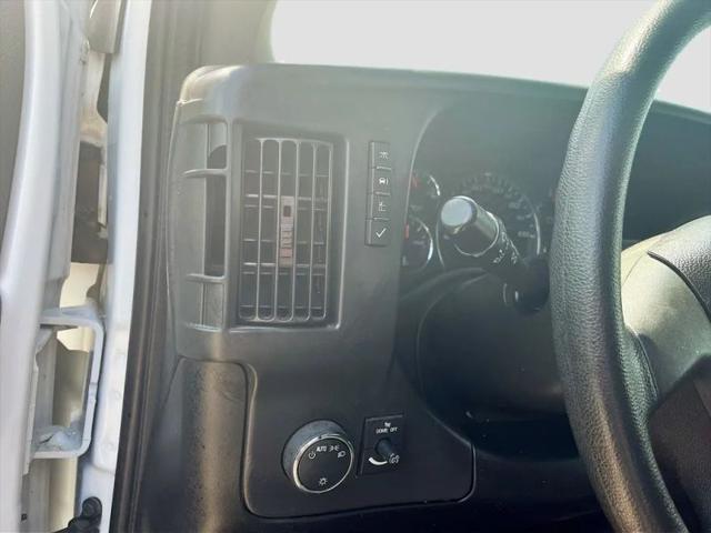 2025 GMC Savana Cargo RWD 3500 Extended Wheelbase Work Van