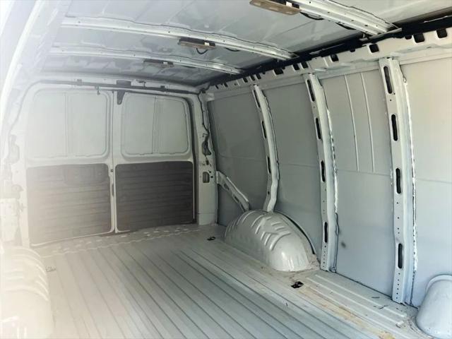 2025 GMC Savana Cargo RWD 3500 Extended Wheelbase Work Van