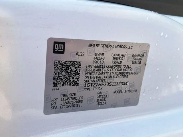 2025 GMC Savana Cargo RWD 3500 Extended Wheelbase Work Van