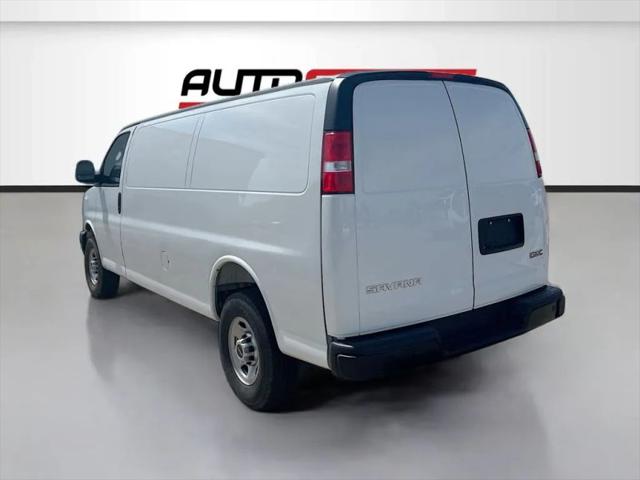 2025 GMC Savana Cargo RWD 3500 Extended Wheelbase Work Van