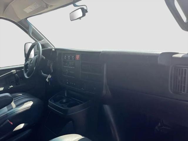 2025 GMC Savana Cargo RWD 3500 Extended Wheelbase Work Van