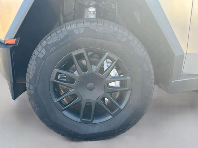 2025 Tesla Cybertruck All-Wheel Drive
