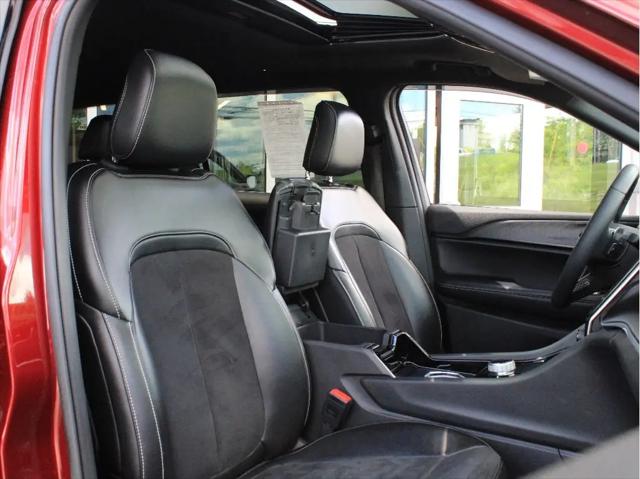2023 Jeep Grand Cherokee L Altitude 4x4