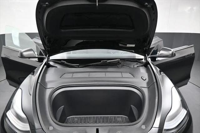 2024 Tesla Model Y Long Range Dual Motor All-Wheel Drive